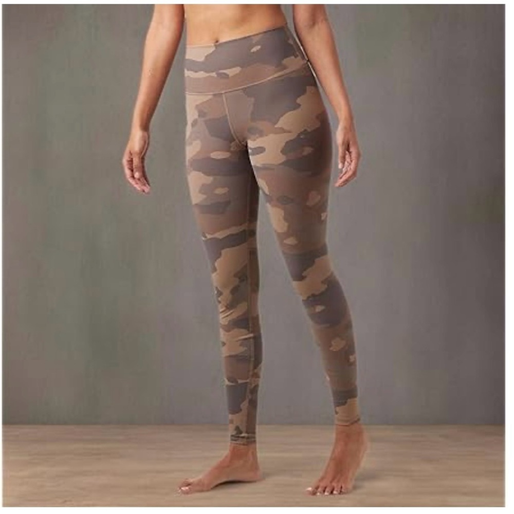 NWT - Alo Yoga womens High-waist Vapor Legging Pants, Putty Camouflage, XX-Small